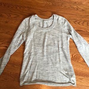 Women’s Gap sweater